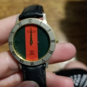 Gucci quarts watch